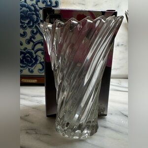 MIKASA Crystal Scallop Edge NEW Monarchy Bud Vase Cut Crystal Clear Glass!